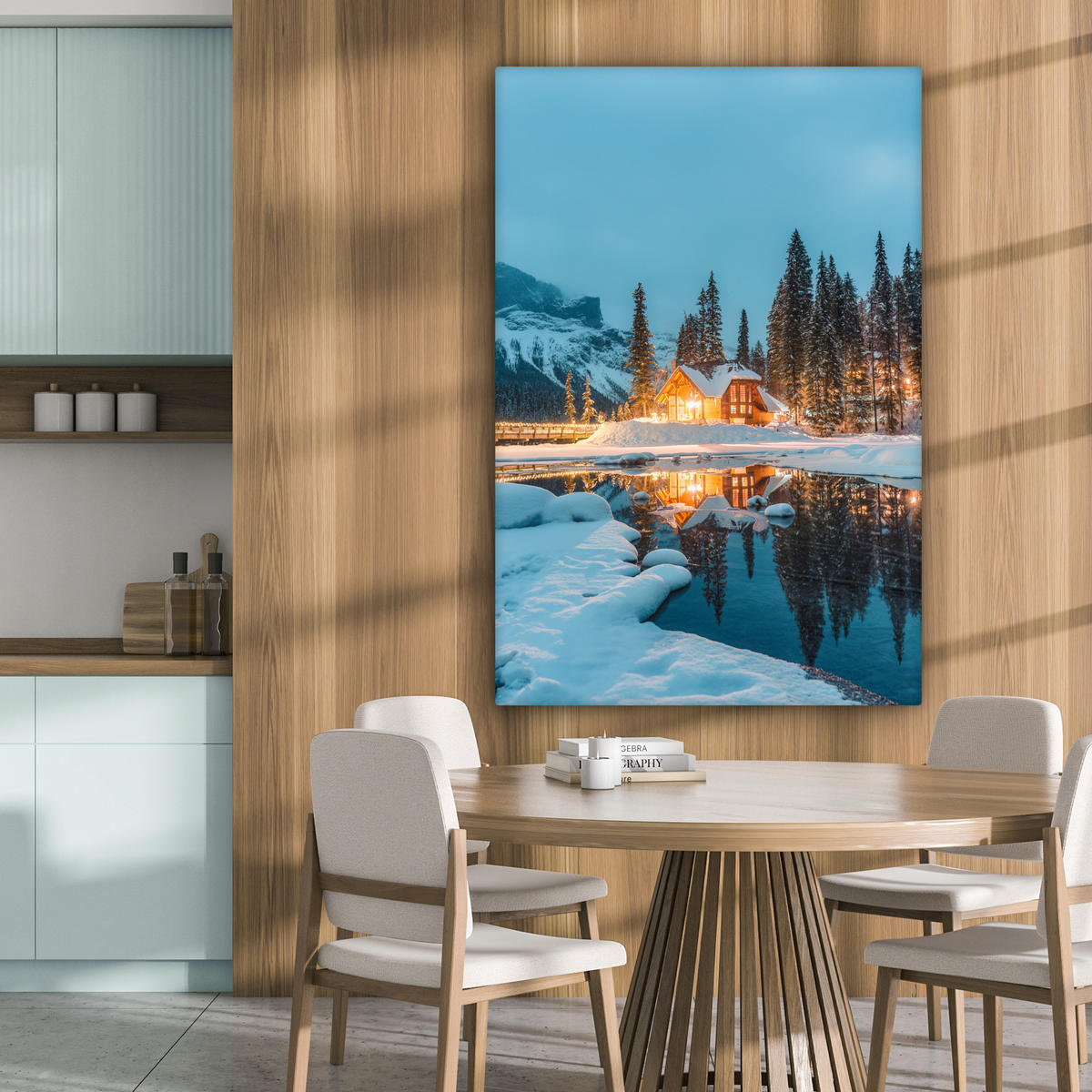 LEINWANDBILD Winterlandschaft - Natur - Haus - Berge - Schnee 80x120 cm - Hellblau, Textil (80/120cm) - MuchoWow