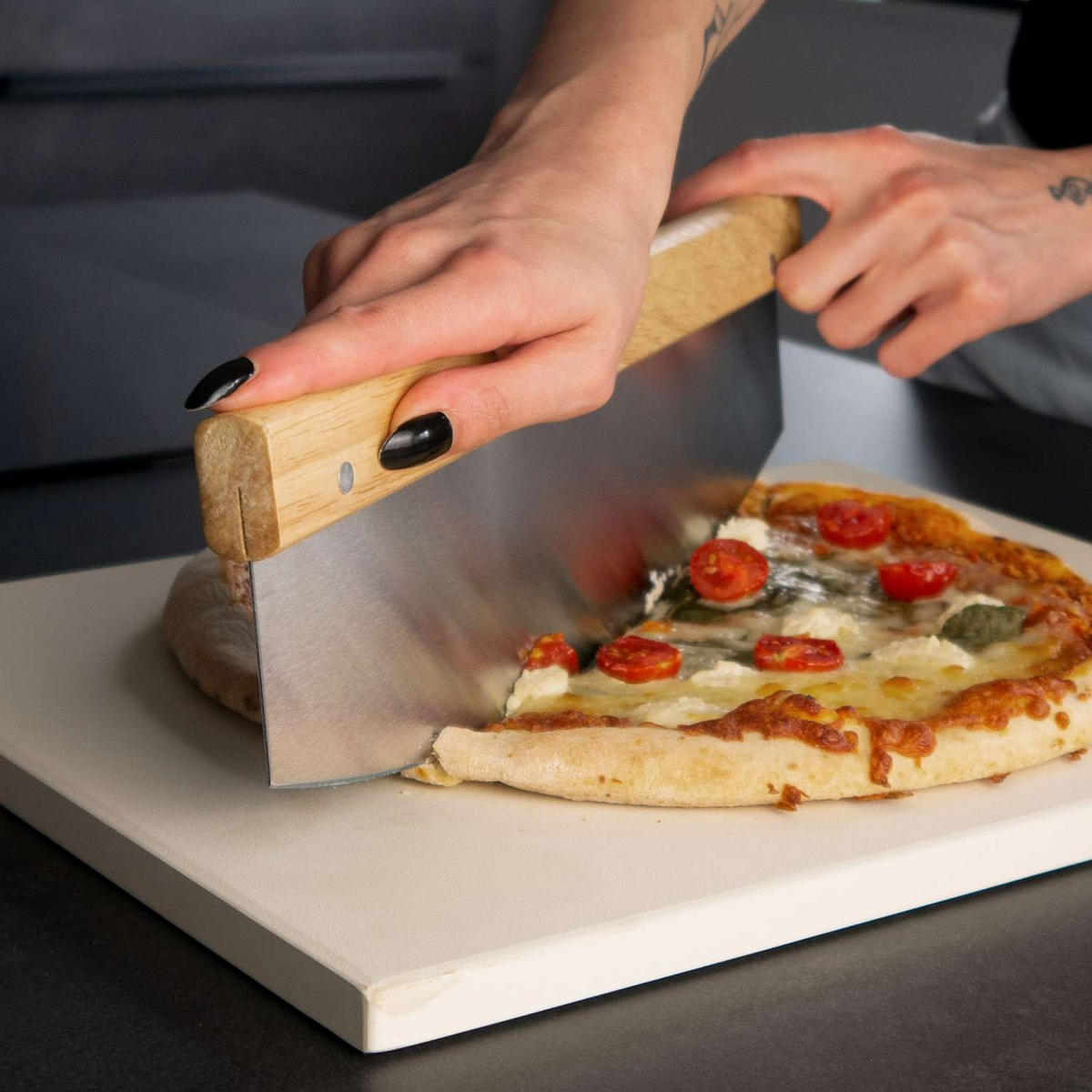 PROFI PIZZASCHNEIDER - Multicolor, Metall (35.3cm) - Intirilife