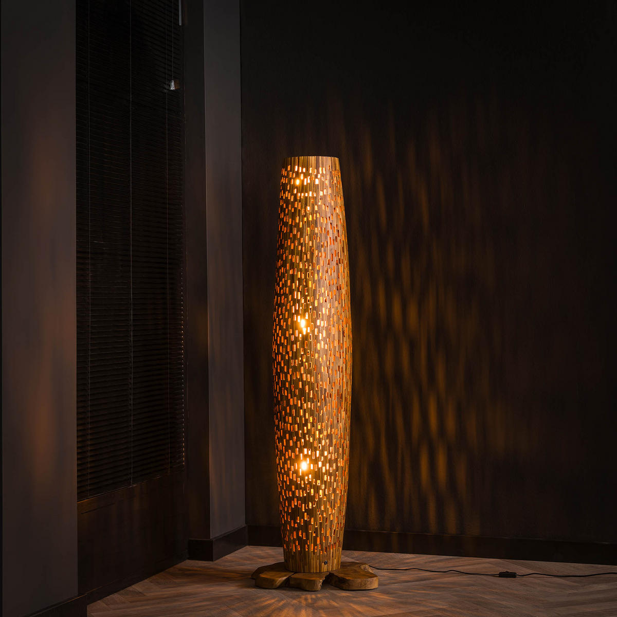STEHLEUCHTE Balken Braun 40/40/ 145 cm - Braun, Holz (40/40/145cm) - Hoyz Collection