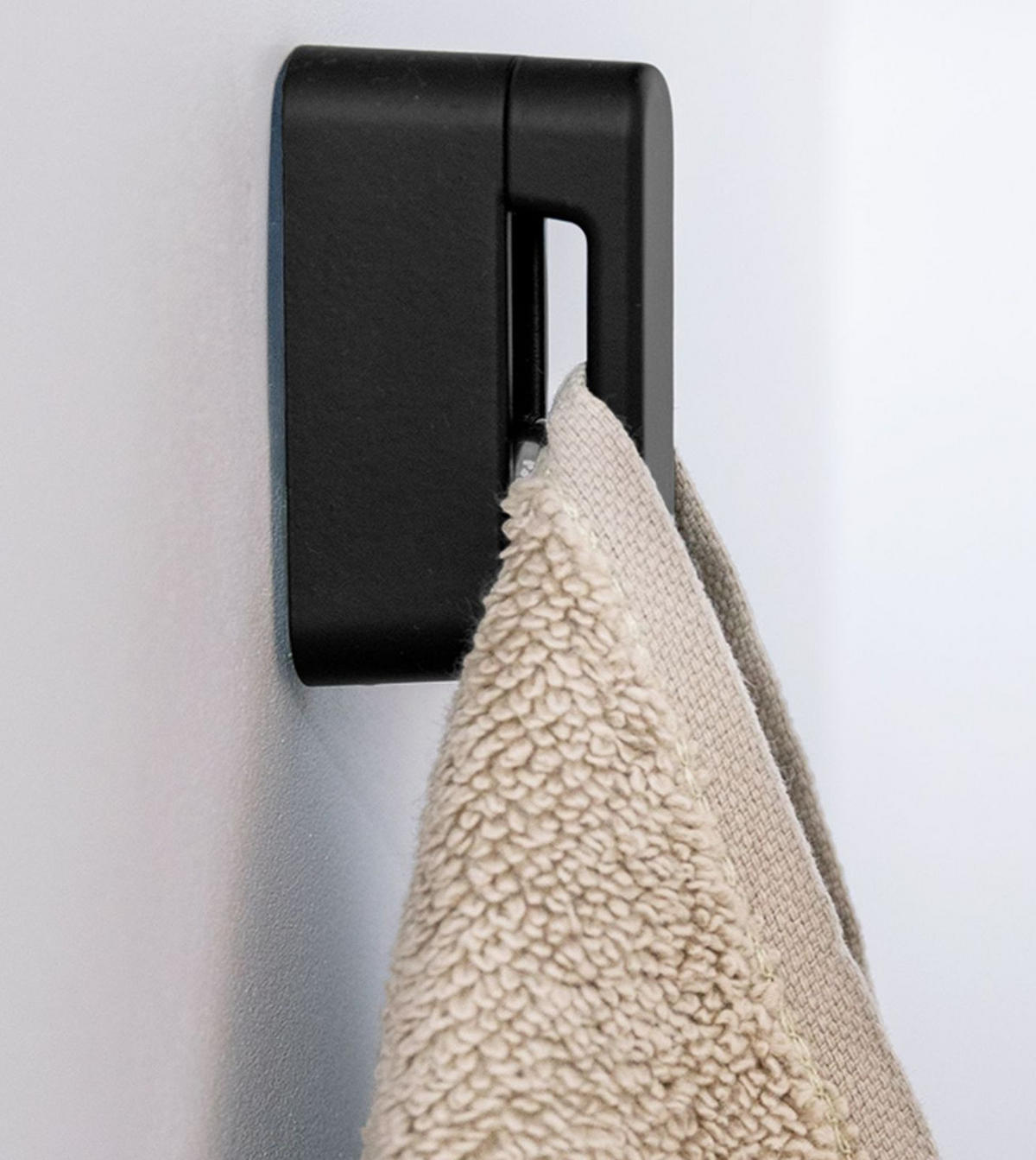 HANDTUCHHALTER schwarz matt, Handtuchhaken Thulia modern, Badezimmer - Schwarz, Metall (1.6/6/3.3cm) - Livingpoint24