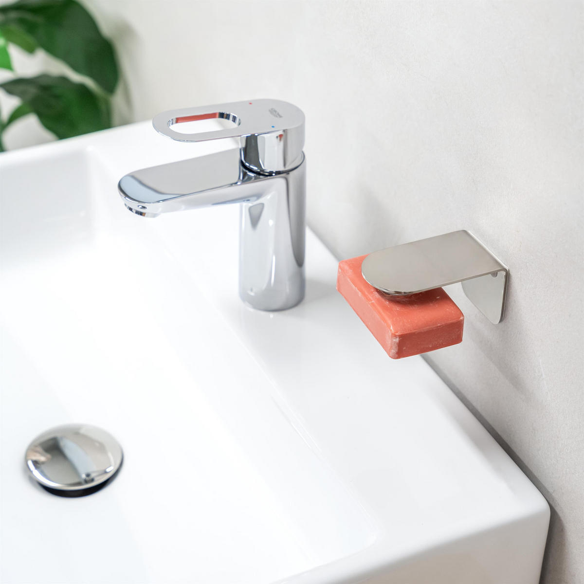 MAGNET-SEIFENHALTER, silber, Edelstahl - Silberfarben, Metall (4.5/4.5/8cm) - bremermann