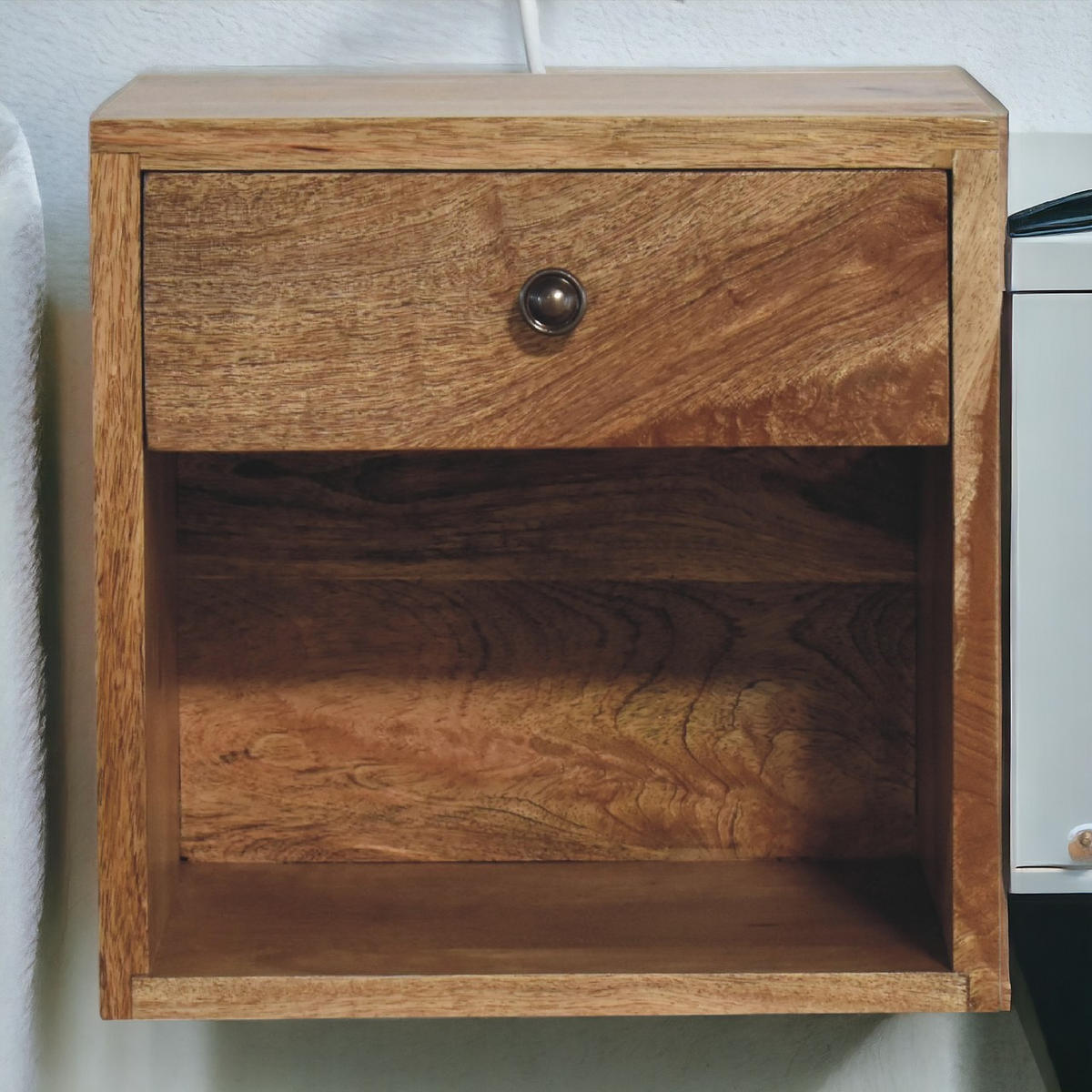 NACHTTISCH Levitate - Kastanienfarben/Messingfarben, Holz/Metall (30/30/25cm) - Artisan Furniture