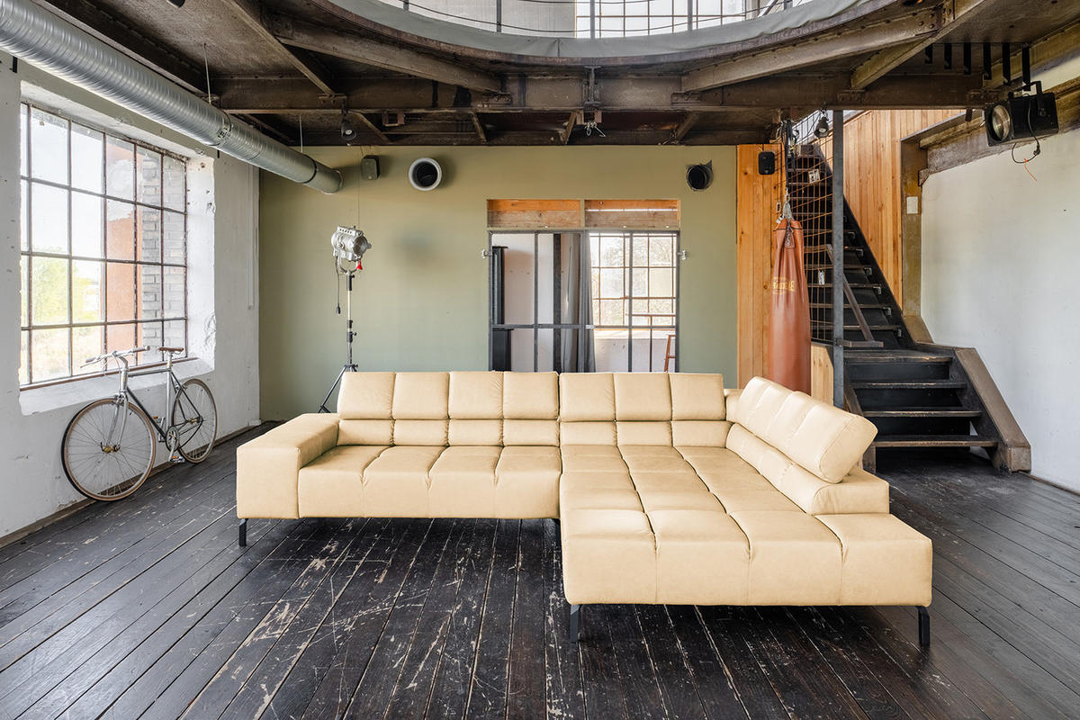 ECKSOFA NELSON Beige Leder Relaxfunktion - Beige/Schwarz, Leder/Metall (321/216cm) - KAWOLA