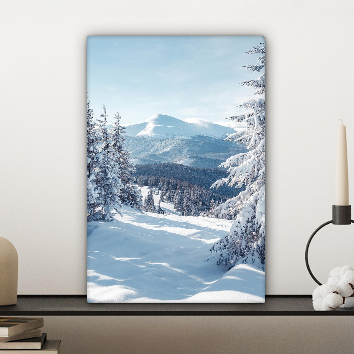 LEINWANDBILD Winterlandschaft - Natur - Berge - Bäume - Schnee Deko Wohnzimmer 20x30 cm - Hellblau, Textil (20/30cm) - MuchoWow