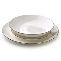 GESCHIRR-SET Lea weiß 18-tlg 27/19/20cm Porzellan - Weiß, Keramik (19/20/27cm) - Mondex