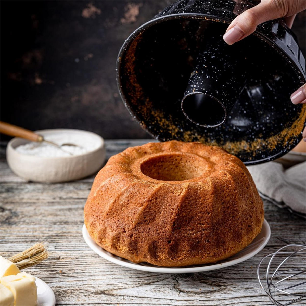 BACKFORM Schwarz 22/22/10 cm KB7839 - Schwarz, Metall (22/10/22cm) - Klausberg 