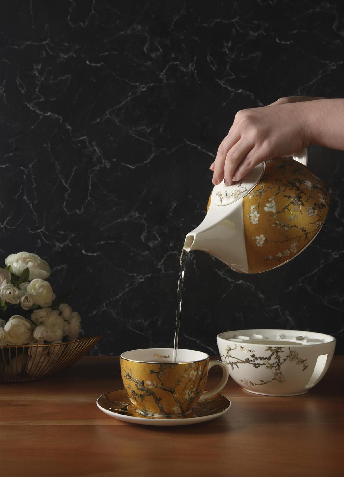 TEEKANNE MIT STÖVCHEN Vincent van Gogh - Mandelbaum bunt 1,2 l - Multicolor, Keramik (1.2L) - Goebel