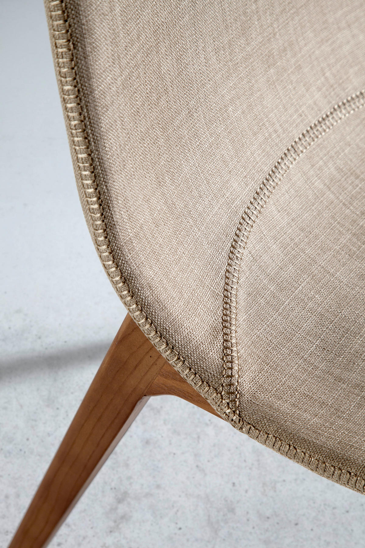 STUHL aus beigem Stoff - Beige/Braun, Holz/Textil (60/78/48cm) - ANGEL CERDA