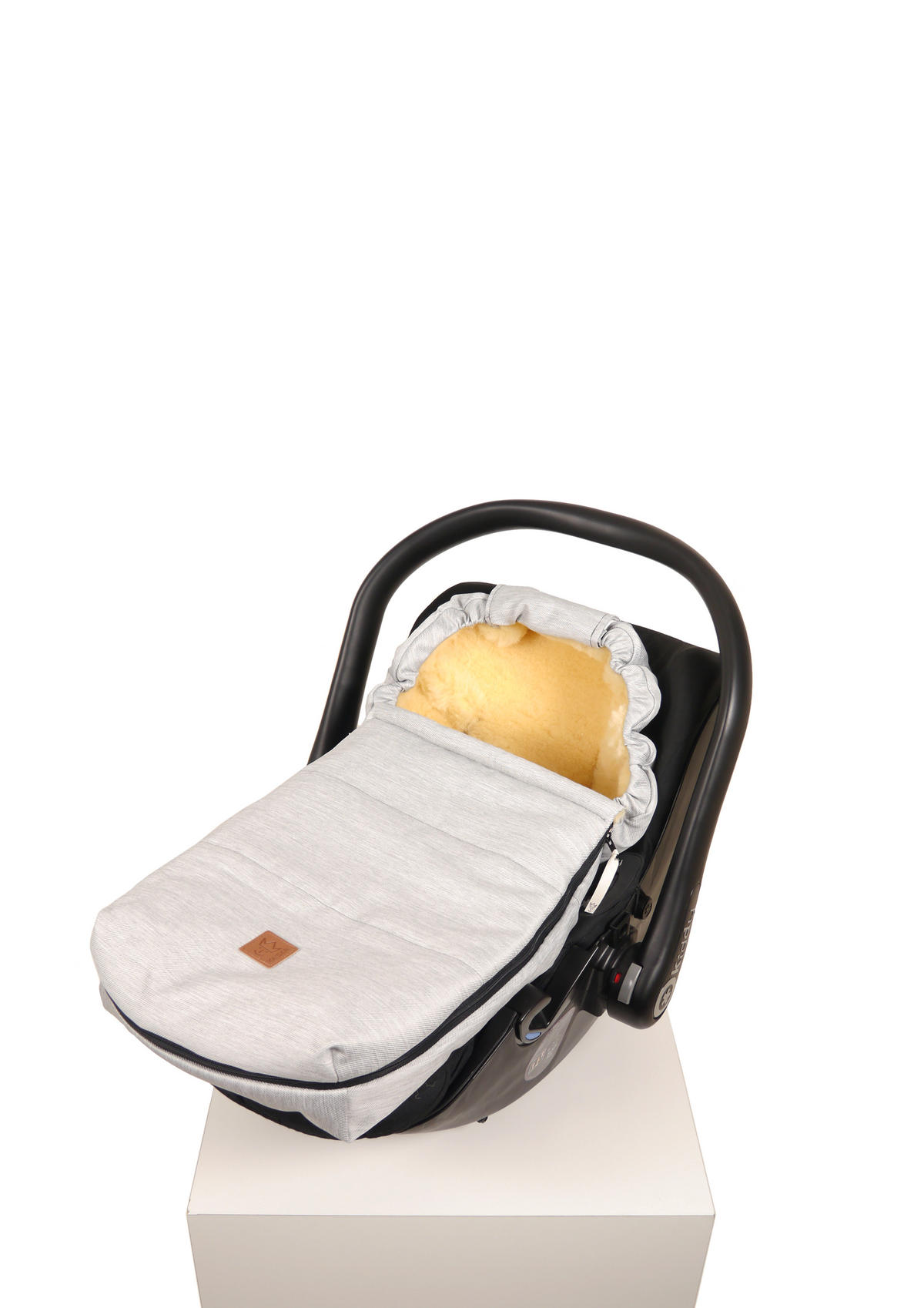 LAMMFELL-BABYSCHALENFUSSSACK Emma, denim light grey - Hellgrau, Fell (37/7/80cm) - Kaiserbaby