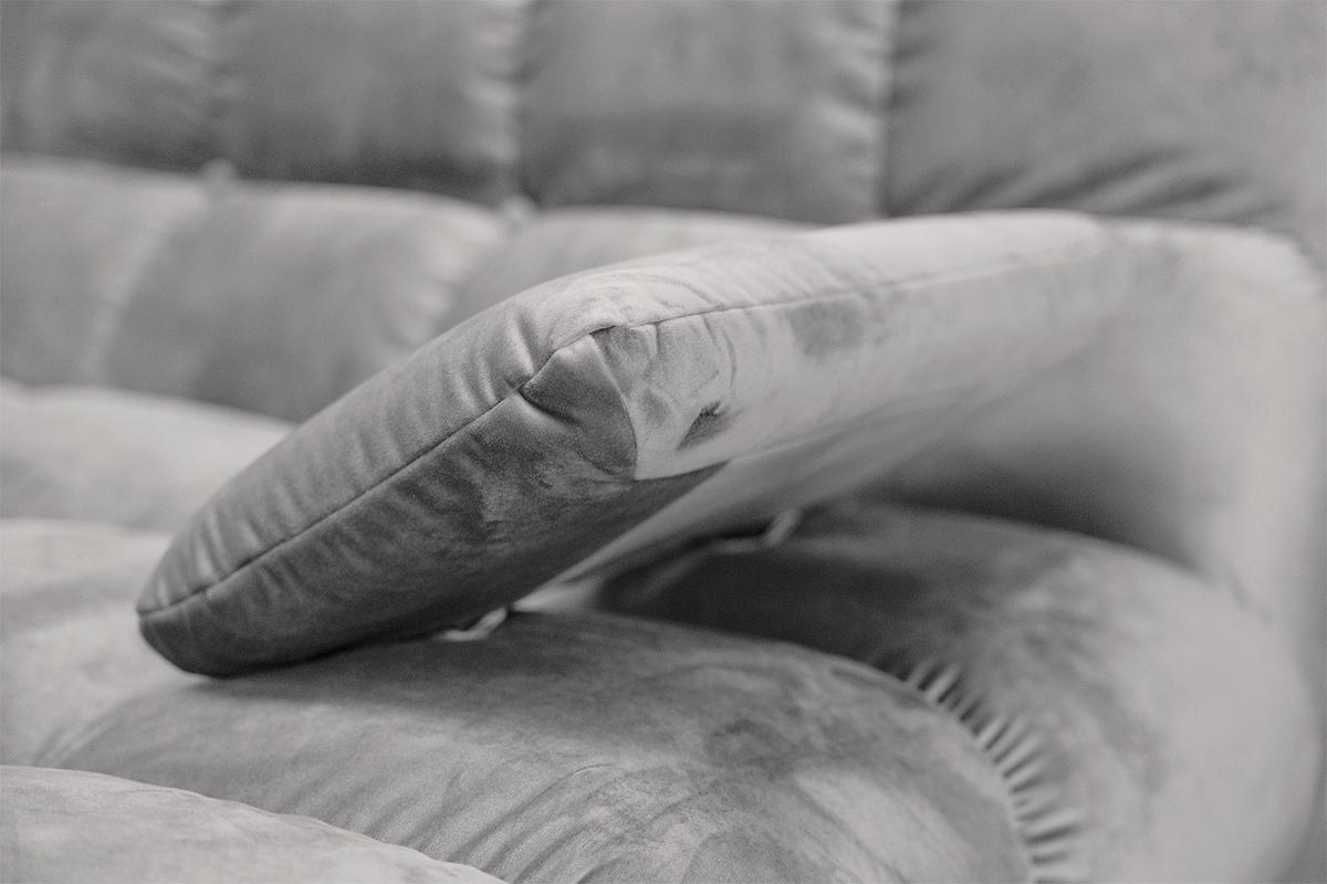 BIG SOFA VIVIEN Silber Velvet - Silberfarben/Schwarz, Kunststoff/Textil (296/85/178cm) - KAWOLA