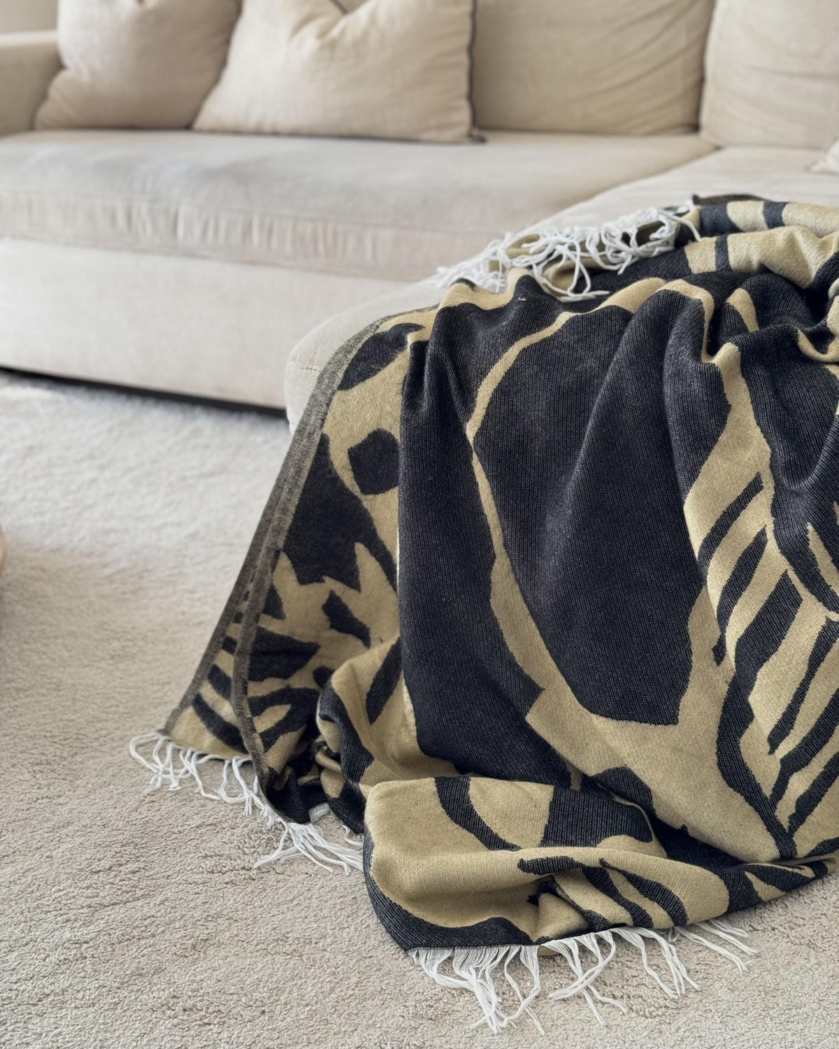 DECKE Beige Kudiya 130/170 cm - Beige, Textil (130/170cm) - Beliani