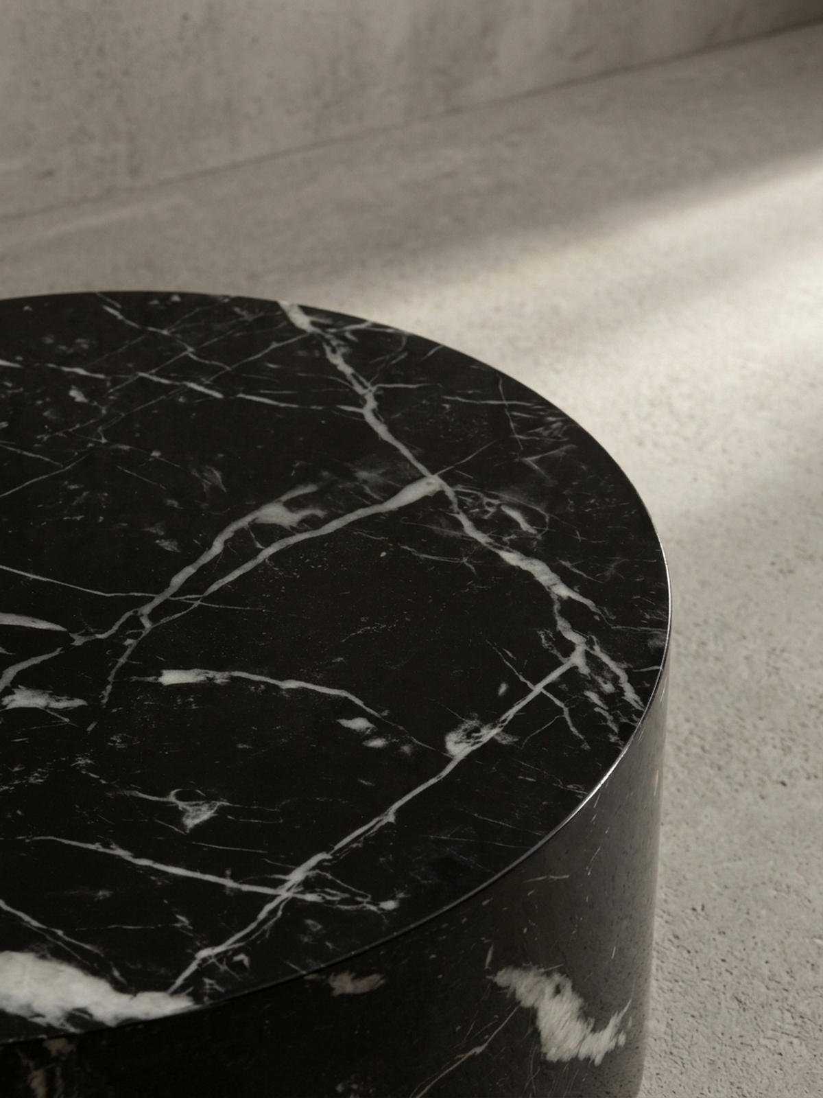 COUCHTISCH mit Hochglanz-Oberfläche, Marmor-Optik, Design rund, Schwarz 60x60x30 cm - Schwarz, Holzwerkstoff (60/60/30cm) - KADIMA DESIGN