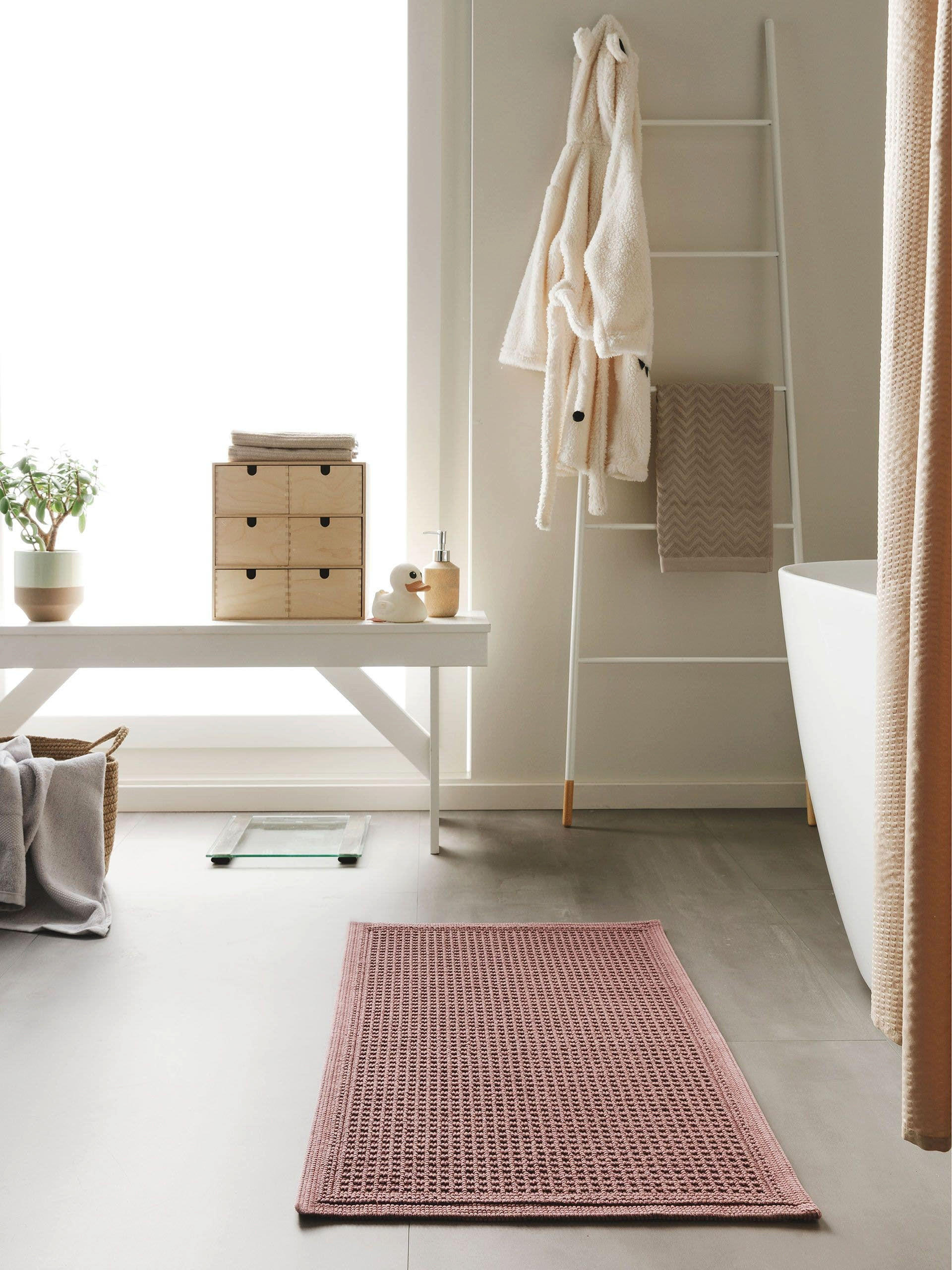 BADEMATTE Jojo Lila 50x80 cm - Lila, Textil (50/80cm) - benuta Nest