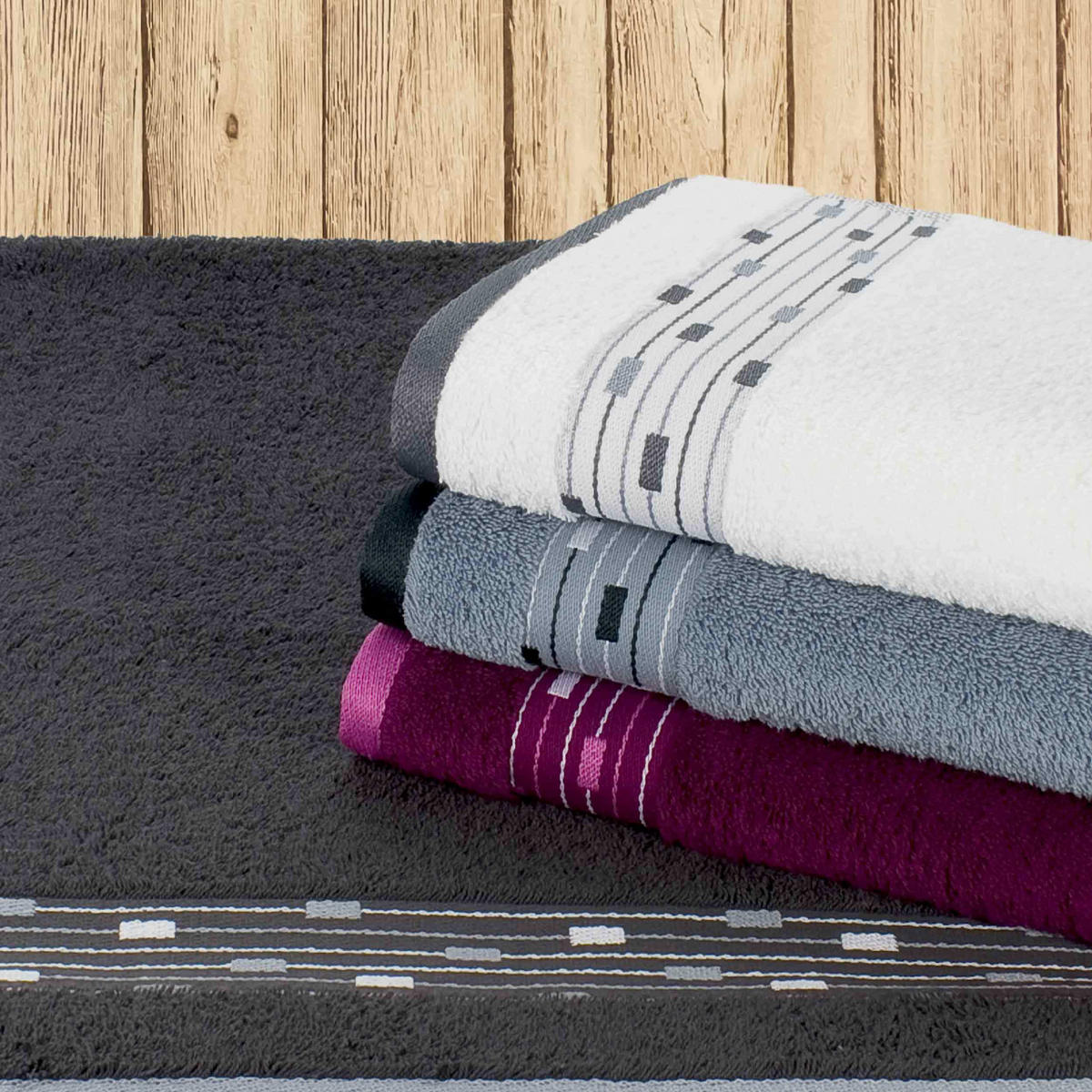 DUSCHTUCH "MAGIC" - Beere, Textil (67/140cm) - Möve for Frottana