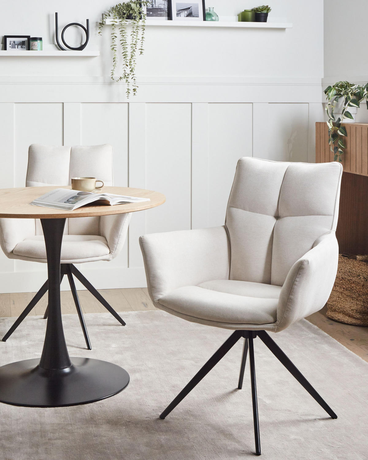 ESSZIMMERSTUHL drehbar Stoff Cremeweiß Corbie - Creme/Schwarz, Holz/Textil (62/89/67cm) - Beliani