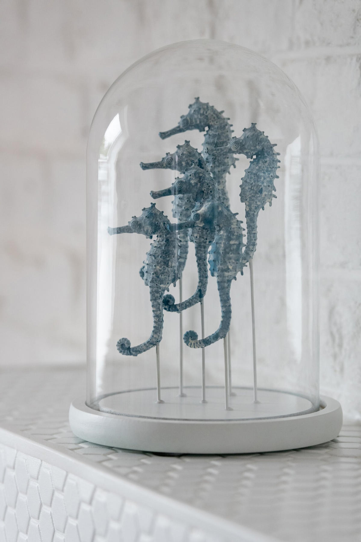 DEKO GLOCKE SEEPFERDCHEN - Blau, Glas (17.5/26/17.5cm) - J-Line