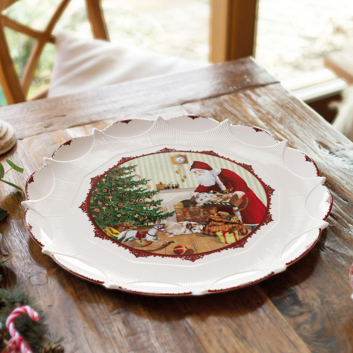 GEBÄCKTELLER "SANTA BRINGT GESCHENKE" Toy's Fantasy bunt ø 42,8 cm - Multicolor, Keramik (42.8/2.5/42.8cm) - Villeroy & Boch
