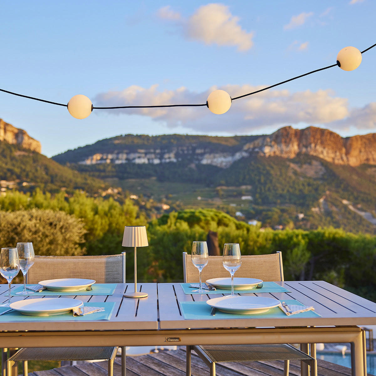 BOLLY-GIRLANDE, 12 Bälle, 11 m - Weiß, Kunststoff (550cm) - Lumisky