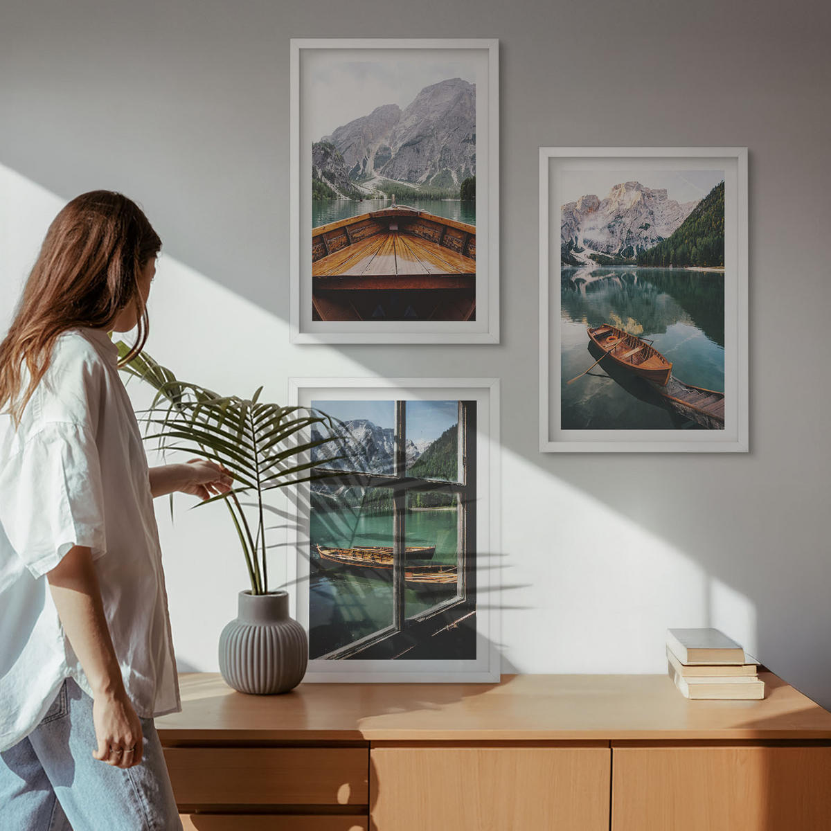 BILDER SET 3er Set - 40x60 cm Weißer Rahmen - Fenster für Boote auf dem Bergsee - Weiß, Kunststoff (40/60cm) - TULUP