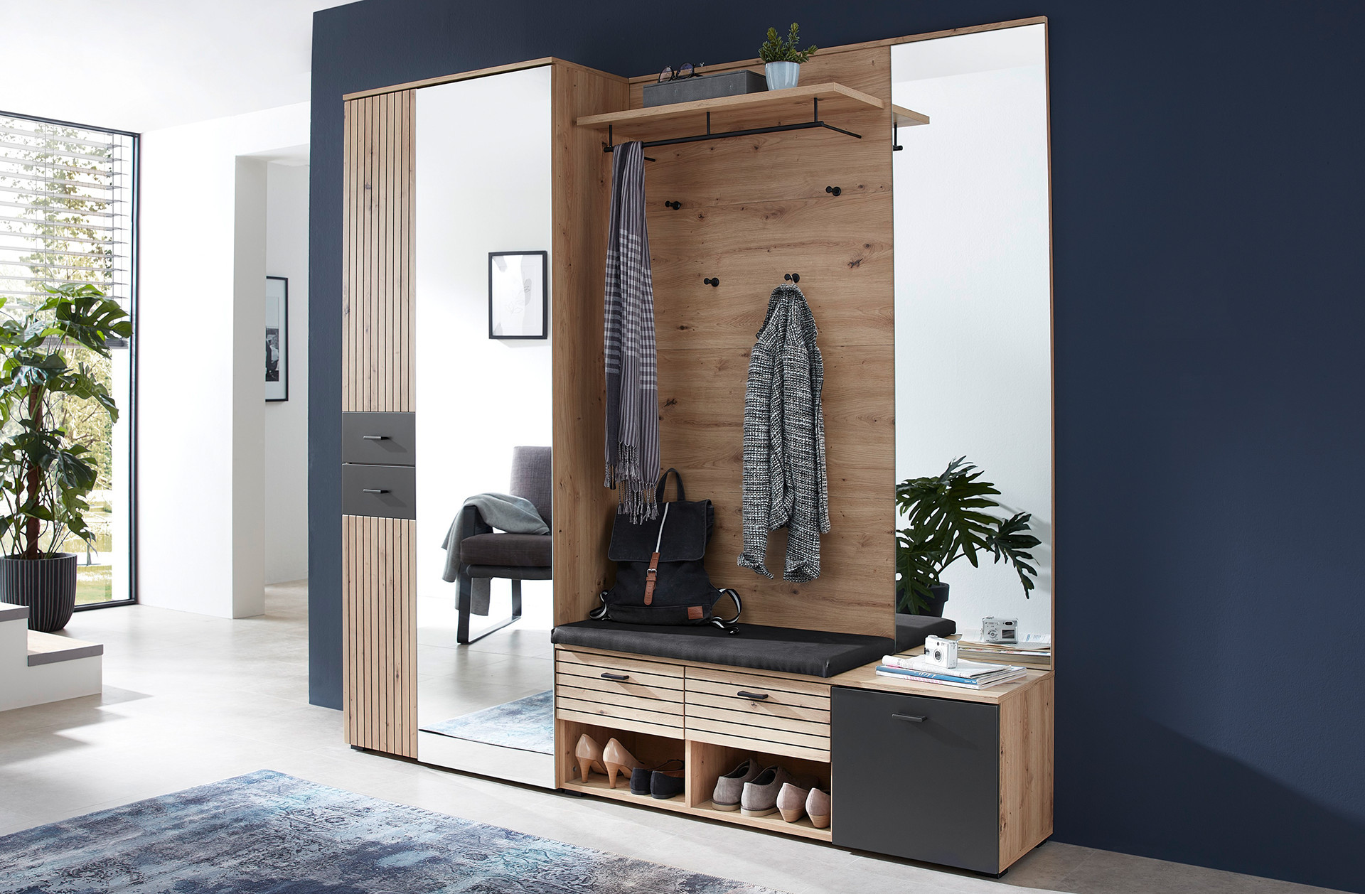 Predsieňové zostavy & šatne