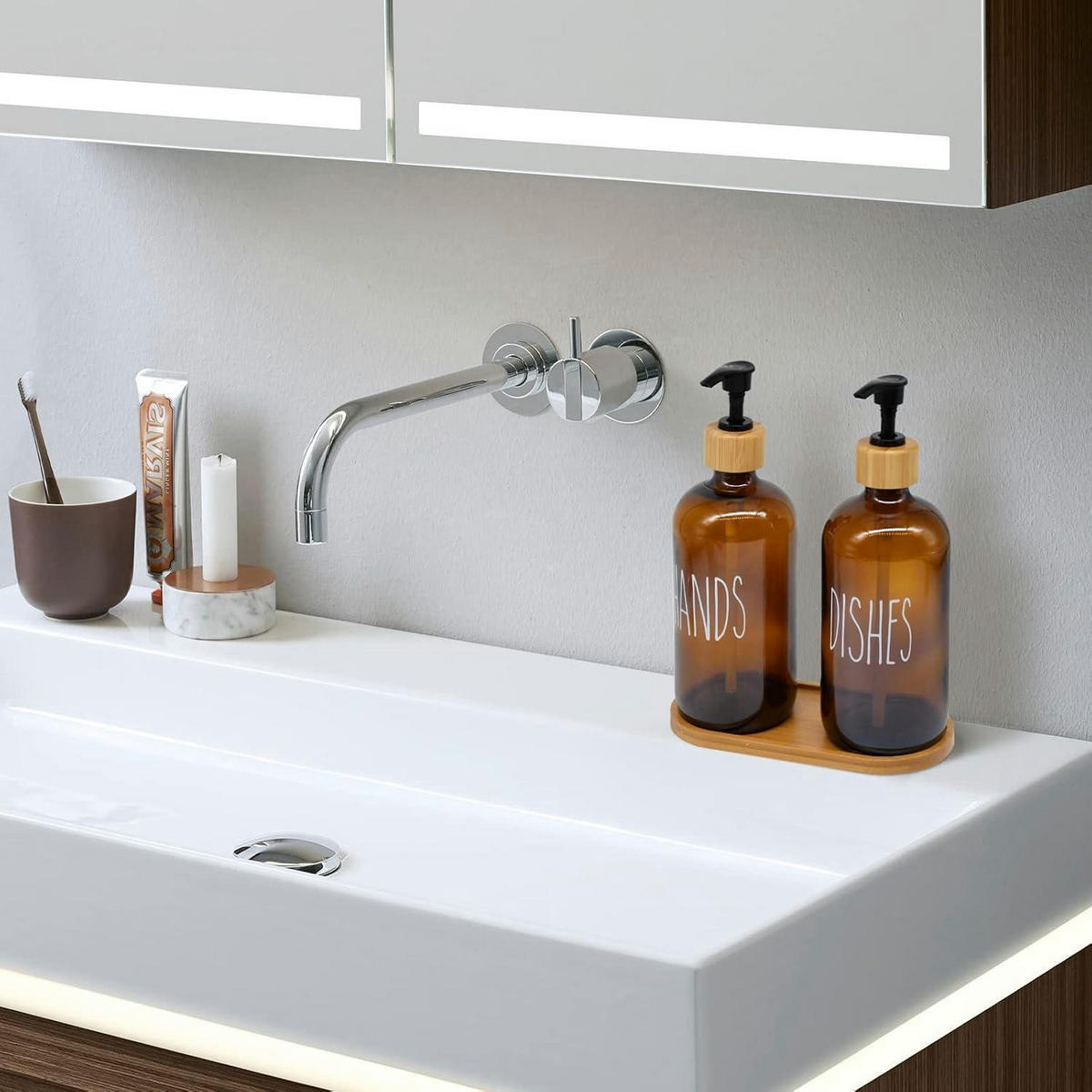 SEIFENSPENDER Set Braunglas 500ml mit Bambustablett 2-teiliges Set - Braun, Glas (10/18/15cm)