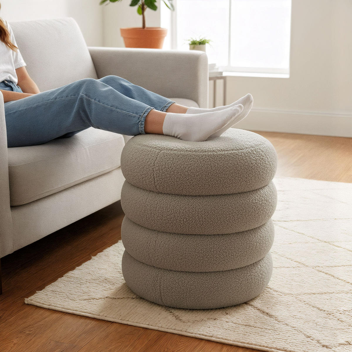 POLSTERHOCKER mit Stauraum Olive - Hellgrün, Textil (42/45/42cm) - RAUMHIRSCH FURNITURE