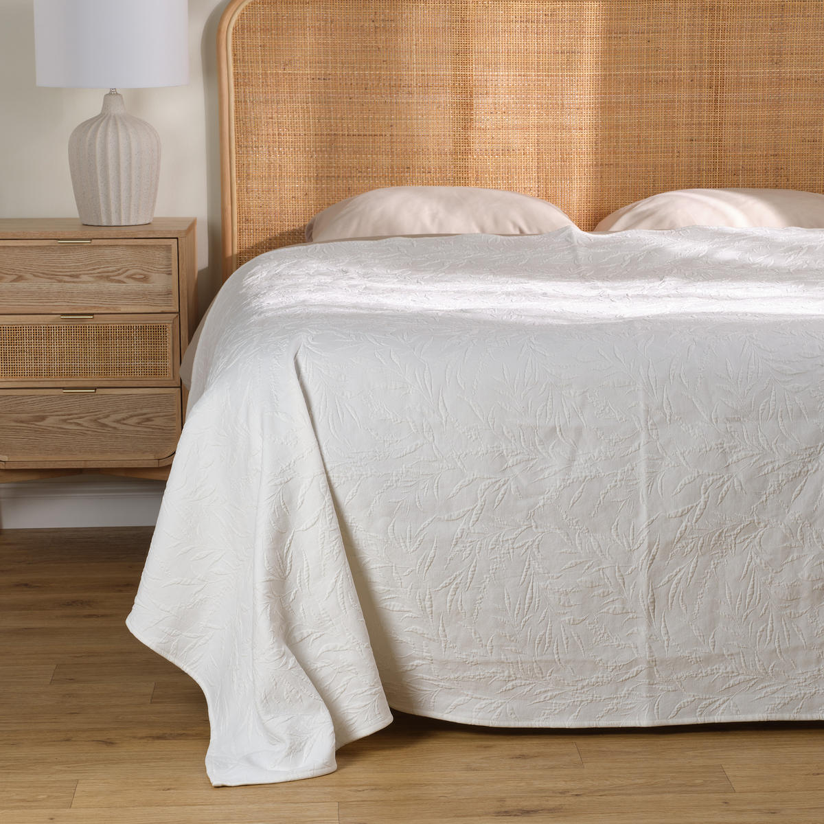 BETTDECKE Laffani - Weiß, Textil (200/220cm) - home&you