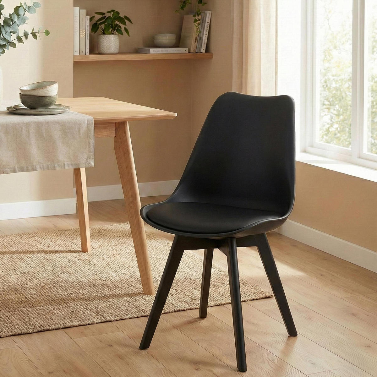 STUHL 4er Set Kunststoff schwarz/schwarz - Eukalyptusholzfarben/Schwarz, Holz/Kunststoff (49/83/50cm) - CLP