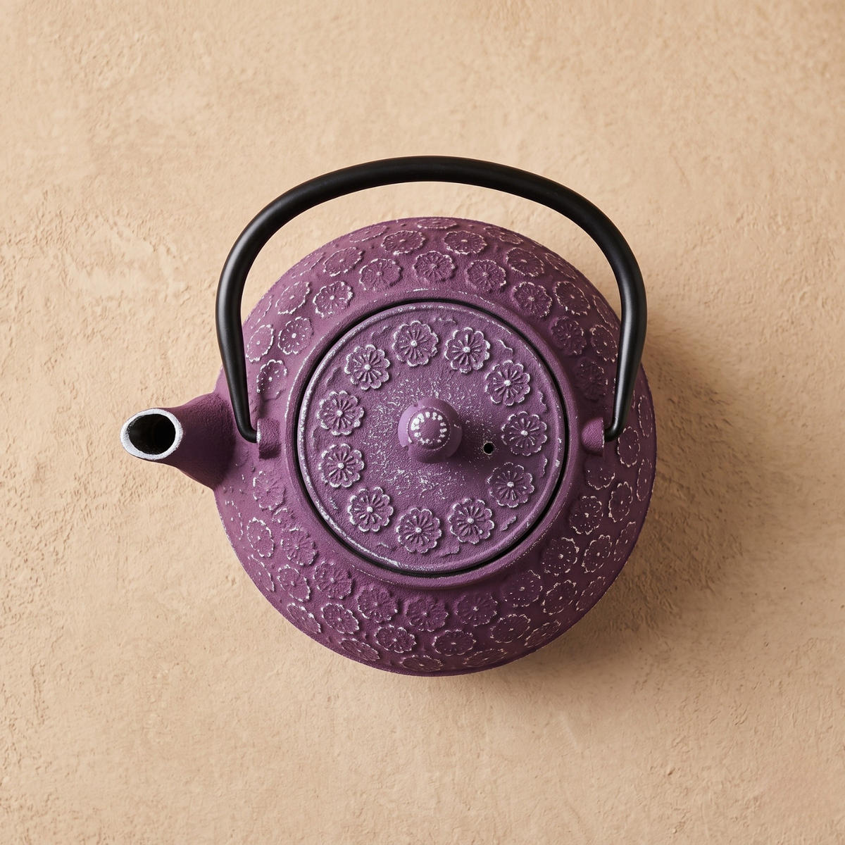 TEEKANNE Gusseisen mit Sieb Hanu Violett 1 l 18,5/16/16 cm - Violett, Metall (16/18.5cm) - AROMELIO