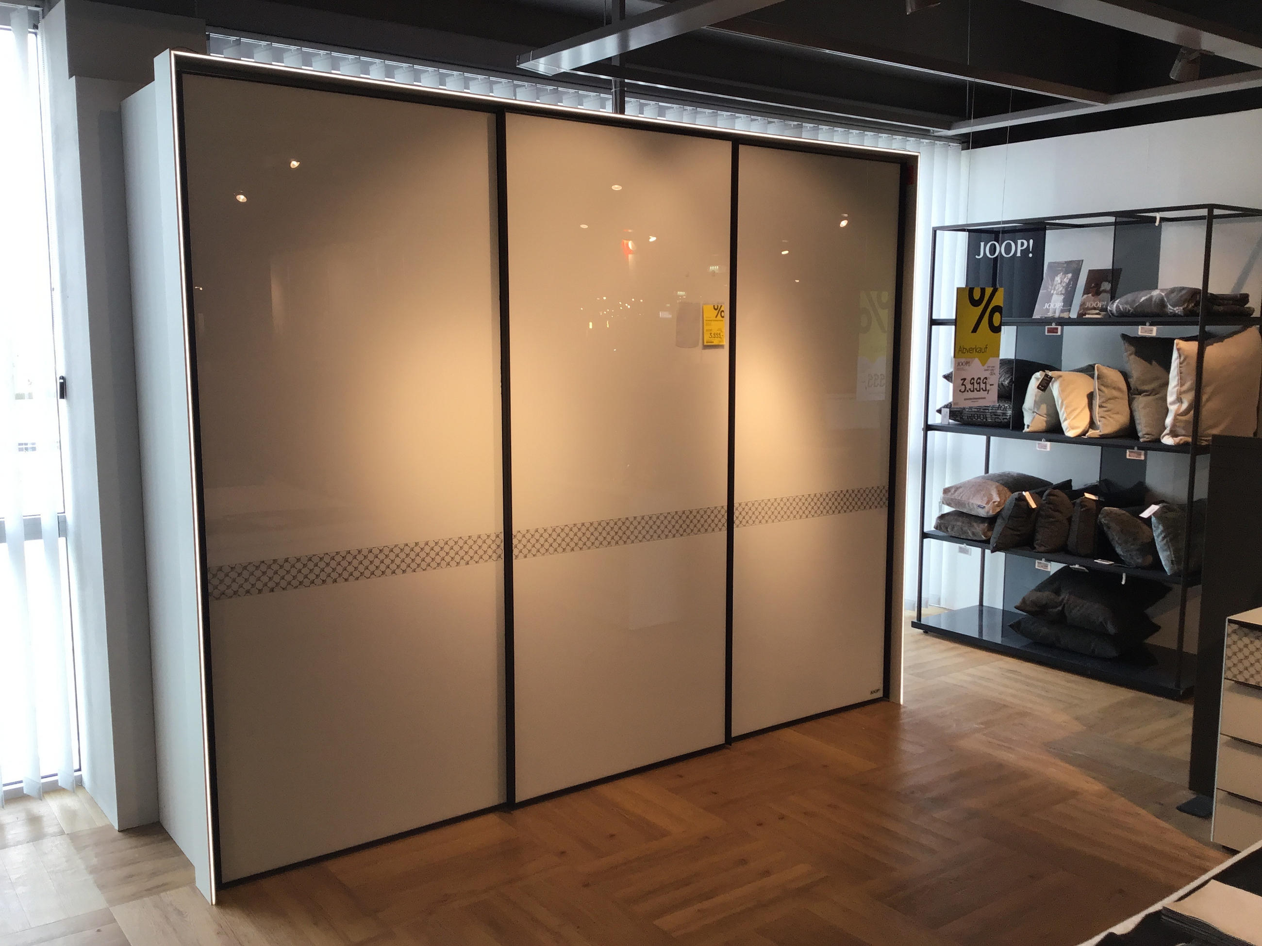 Schwebetürschrank Posh Black - Joop!