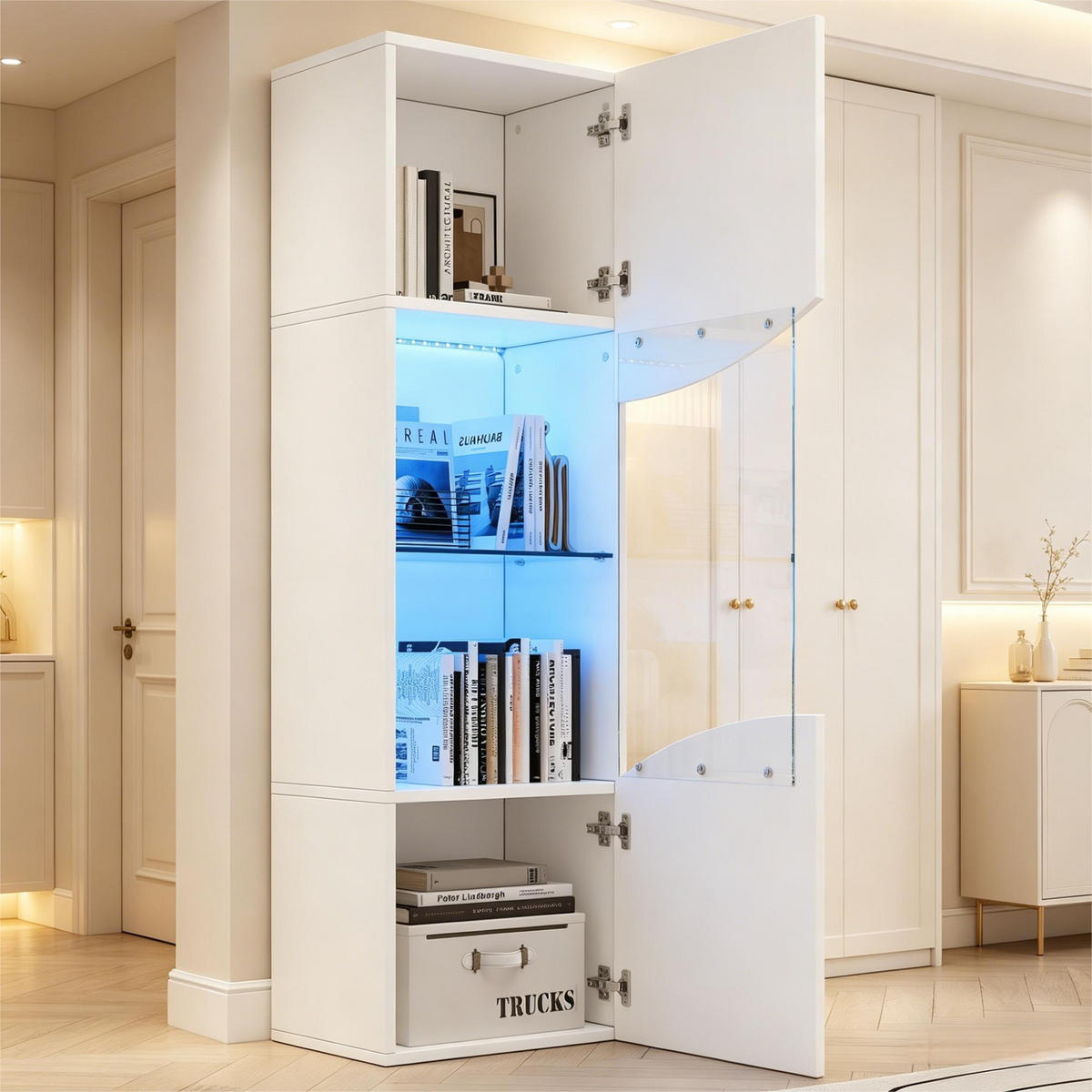 VITRINE Schmales Vitrinenregal mit 4 Ebenen, Hochglanz, Glas & LED-Beleuchtung 35/50/165 cm Weiß 1 Set Spanplatte/Glas - Weiß, Glas/Holzwerkstoff (50/165/35cm) - EVRYAE