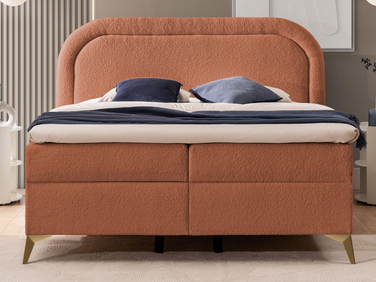 BOXBETT Sonna 200/200 cm Terrakotta Bouclé-Stoff mit abgerundetem Kopfteil und mit goldenen Metallfüßen - Terra cotta/Goldfarben, Holz/Textil (200/200cm) - S-Style Möbel