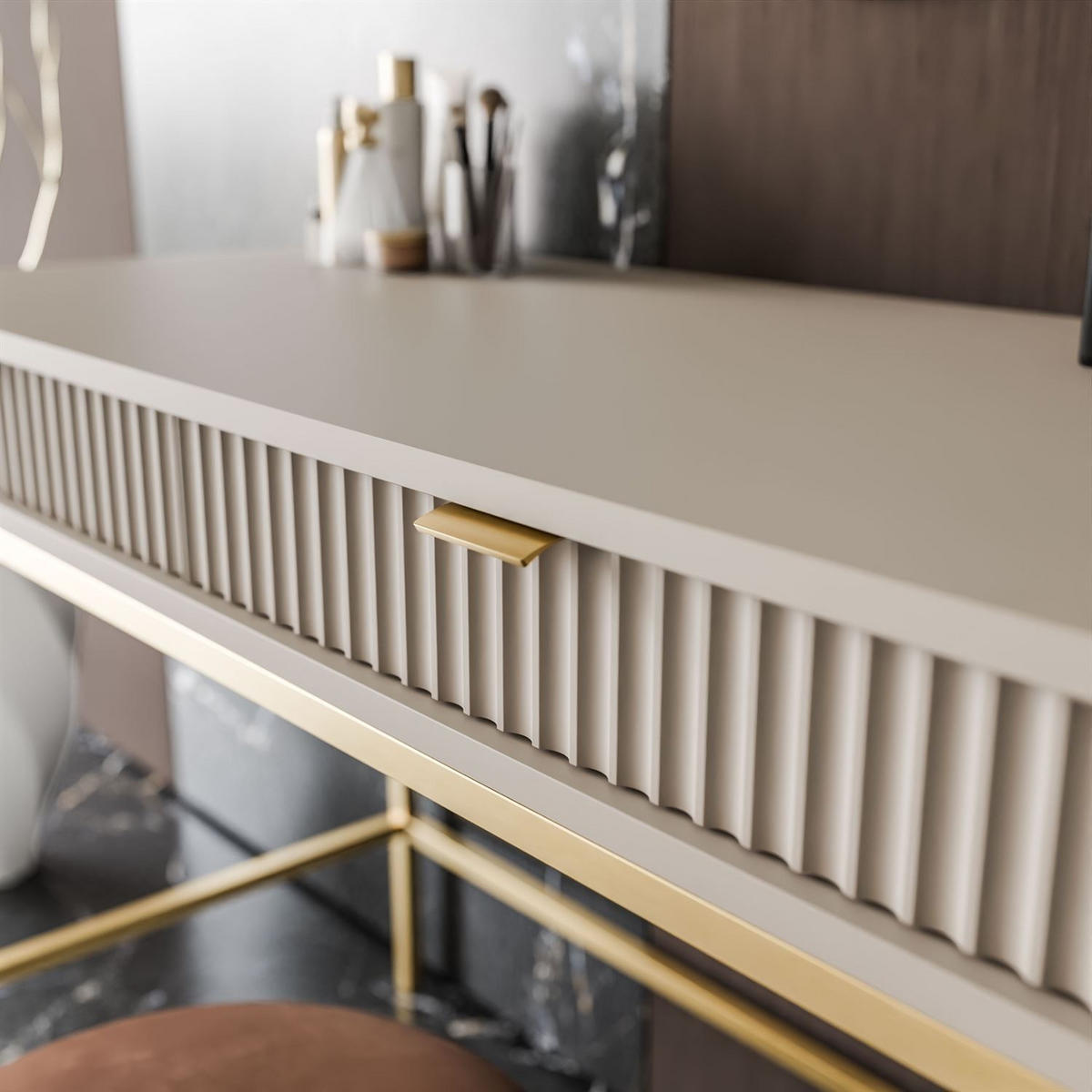 KONSOLENTISCH CORTADO GOLD T104 KASCHMIR - Beige, Holzwerkstoff (50/104/78cm) - Lookway