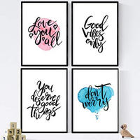 POSTER Set mit 4 glücklich und bunt ‚Gutes Leben‘ A3 Schwarzer Rahmen - Schwarz, Papier (29.7/3cm) - Nacnic