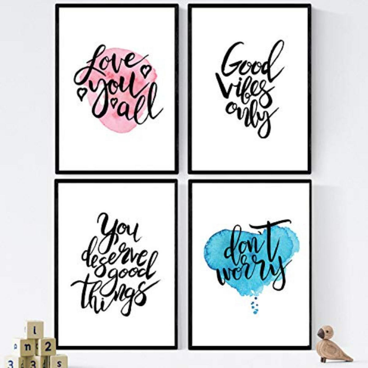 POSTER Set mit 4 glücklich und bunt ‚Gutes Leben‘ A4 Schwarzer Rahmen - Schwarz, Papier (29.7/3cm) - Nacnic