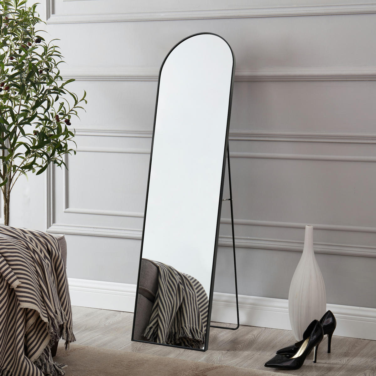 STANDSPIEGEL Bugnara - Schwarz, Glas/Metall (38.4/160/158.4cm) - [en.casa]
