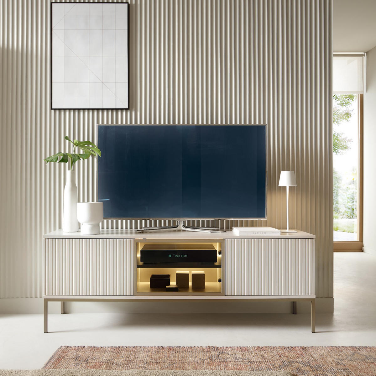 LOWBOARD SENTIERO 154x39x56 cm mit LED 3 Türen Kaschmir - Kaschmir, Holzwerkstoff (154/56/39cm) - MASSENO