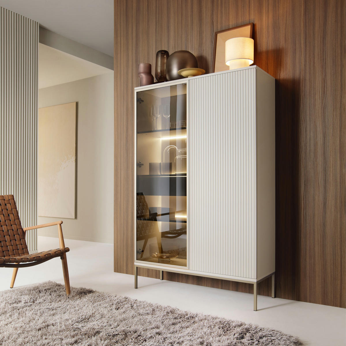 VITRINE Laval WTSZ104 – Kaschmir, mit LED-Beleuchtung - Kaschmir, Glas/Holzwerkstoff (104/166/39cm) - Komodee