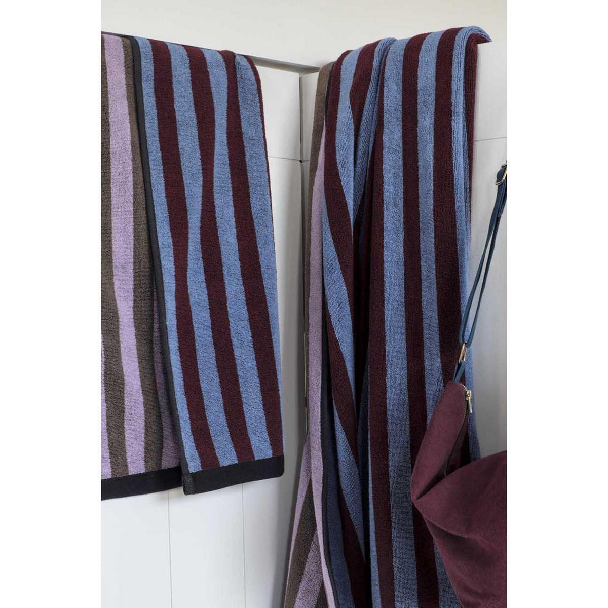 HANDTUCH Charly blaubeere 50 x 100 cm - Violett, Textil (50/100cm)