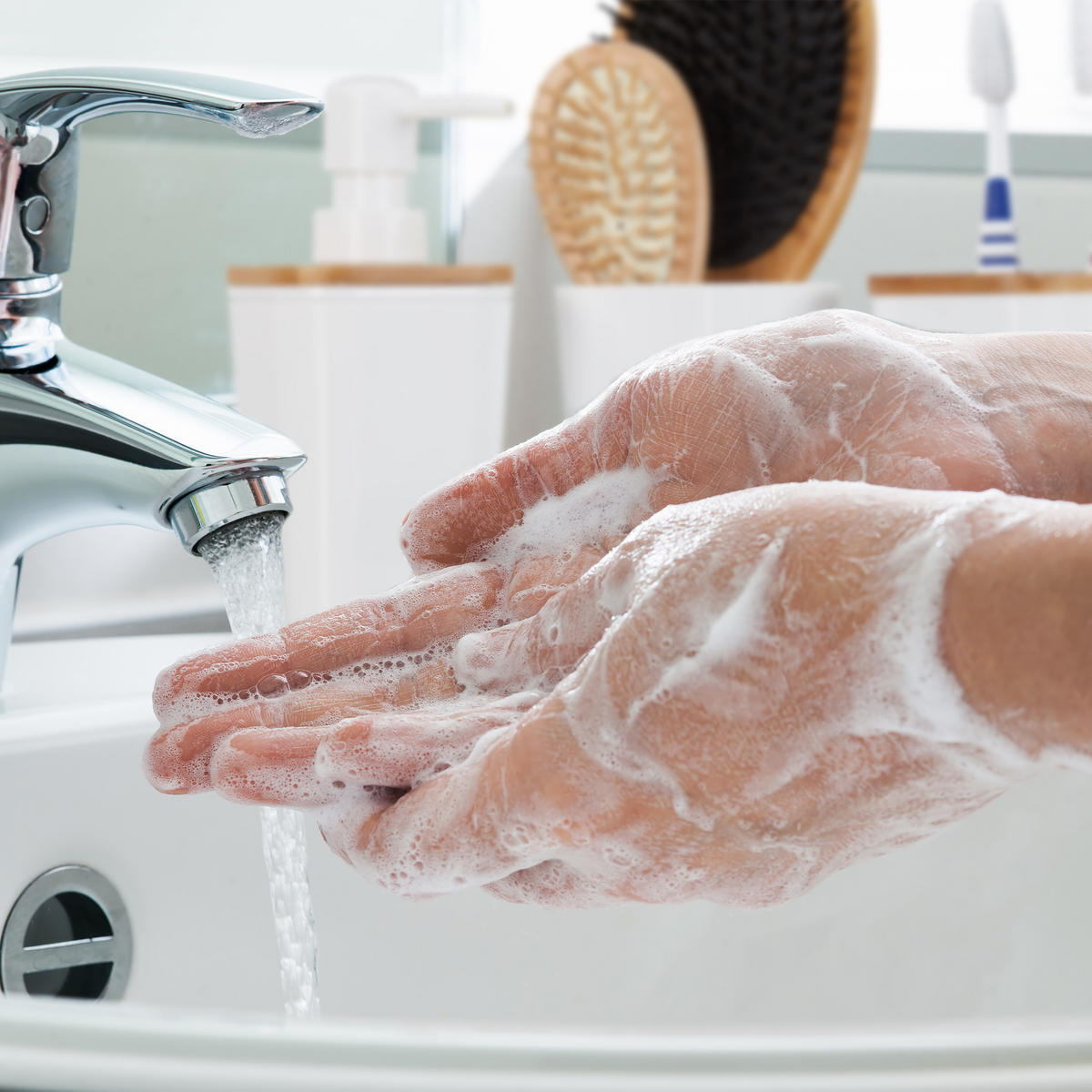 4-TEILIGES Badaccessoires-Set - Weiß, Holz/Kunststoff (7/17.5/7cm) - Relaxdays