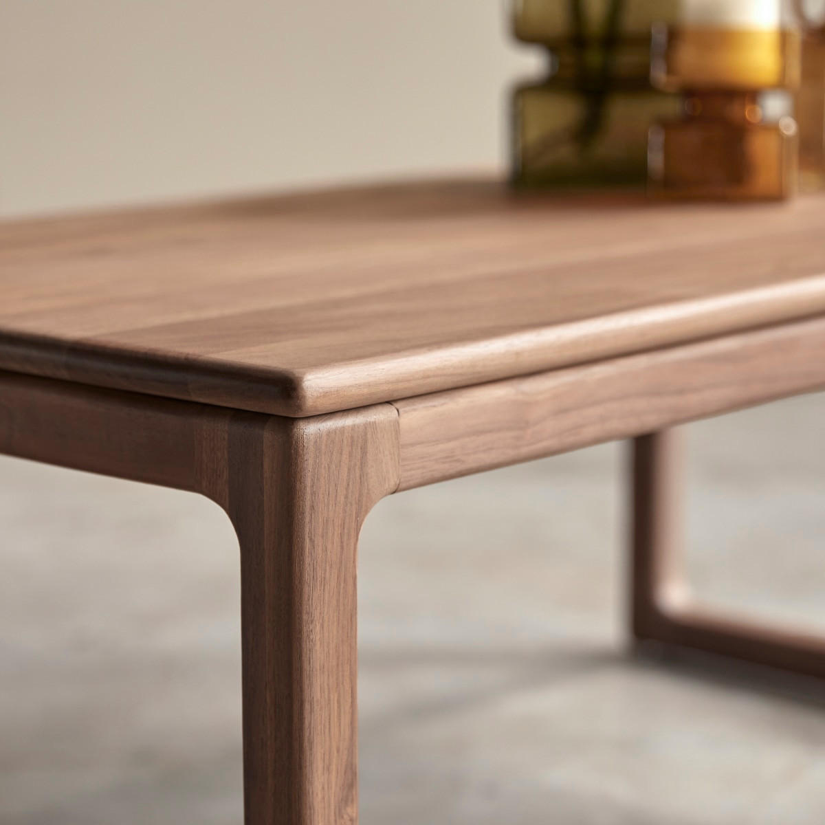 COUCHTISCH Arto Dunkelbraun aus Walnuss - Dunkelbraun, Holz (56/100/42cm) - Tikamoon