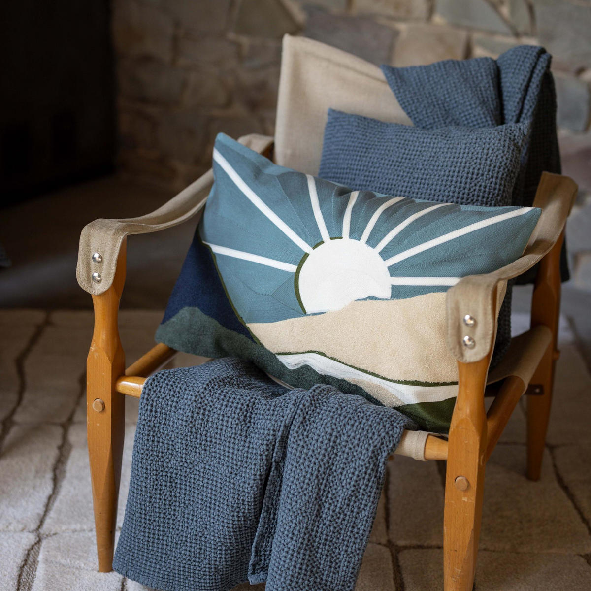 BESTICKTES KISSEN Elie graugrün 40 x 65 cm - Grün, Textil (40/65cm) - Vivaraise