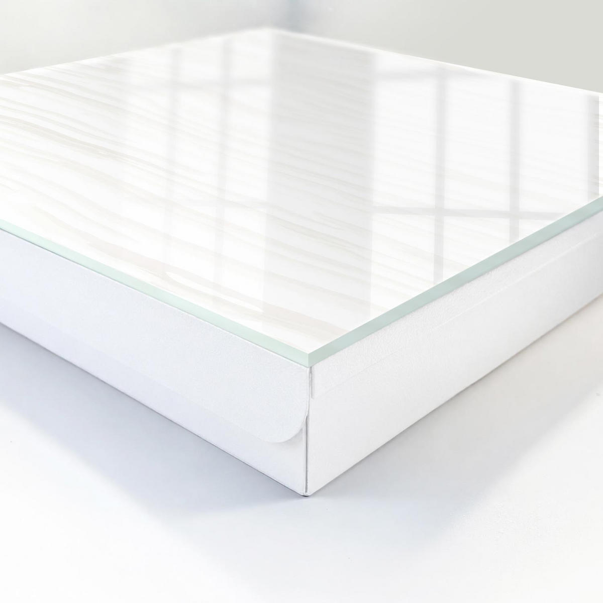 SCHLÜSSELBOX Weiß 30x30 cm – Türöffnung nach rechts - Subtile Wellen - Grau, Metall (30/30/5cm) - TULUP