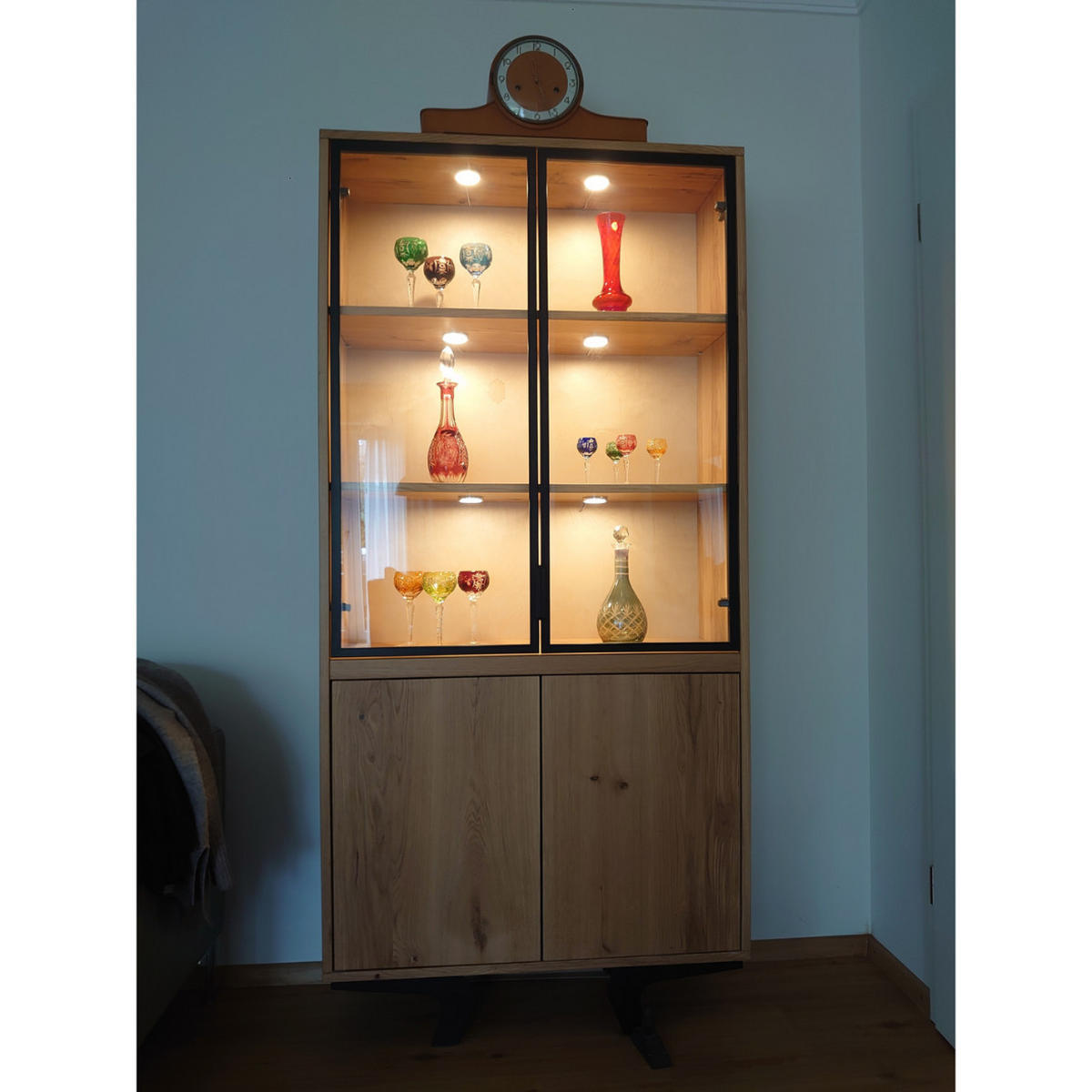 EICHENHOLZ-VITRINE aus Massivholz für das Wohnzimmer VITA - Eichefarben, Holz (100/190/45cm) - Rawood Furniture