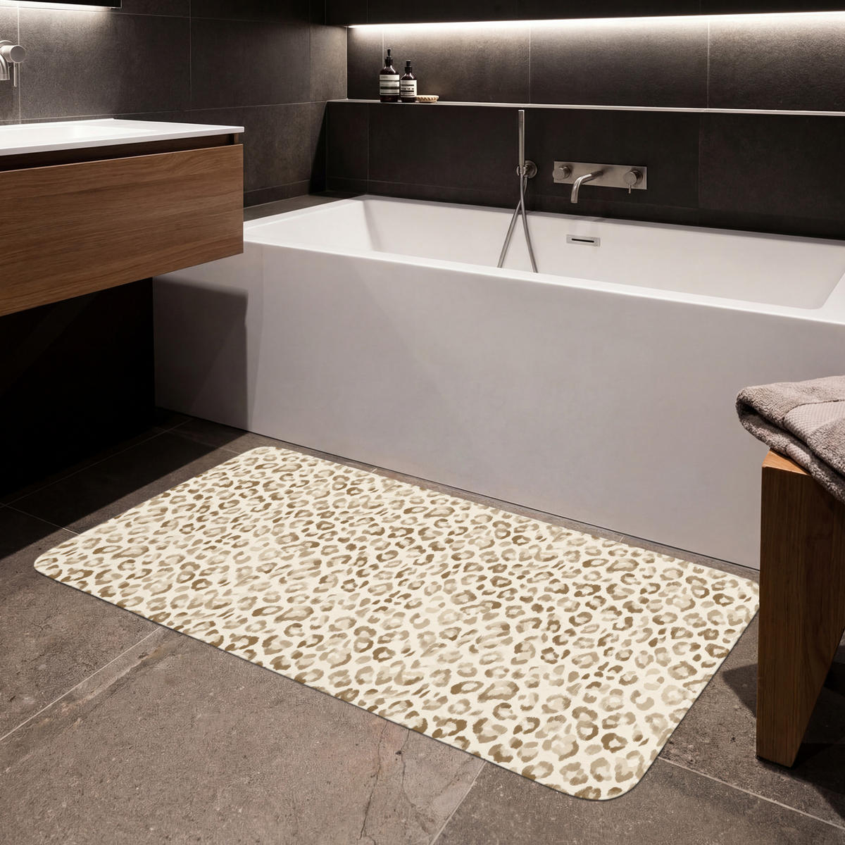 KOUPELNOVÁ PŘEDLOŽKA Leopard - Classic - Béžová 120x60 cm - světle hnědá, textil/plast (120/60cm)
