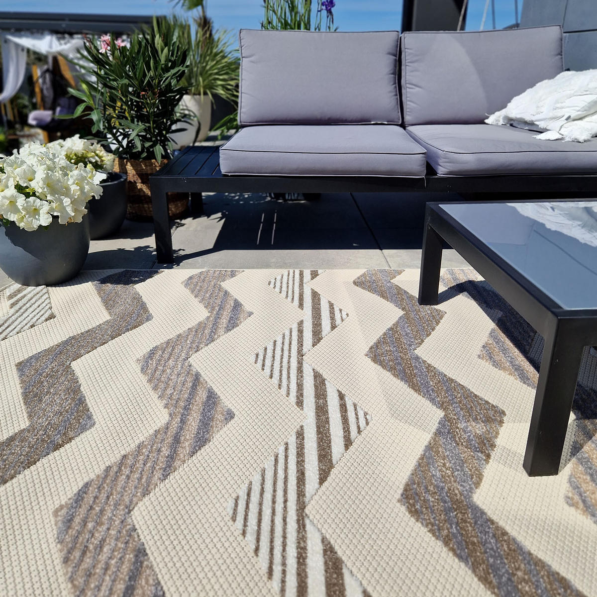 TEPPICH Outdoor Beige Bunte Chevron Geometrisch Kurzflor Rechteckig - 80x150 cm - Braun, Textil (80/150cm) - Mazovia