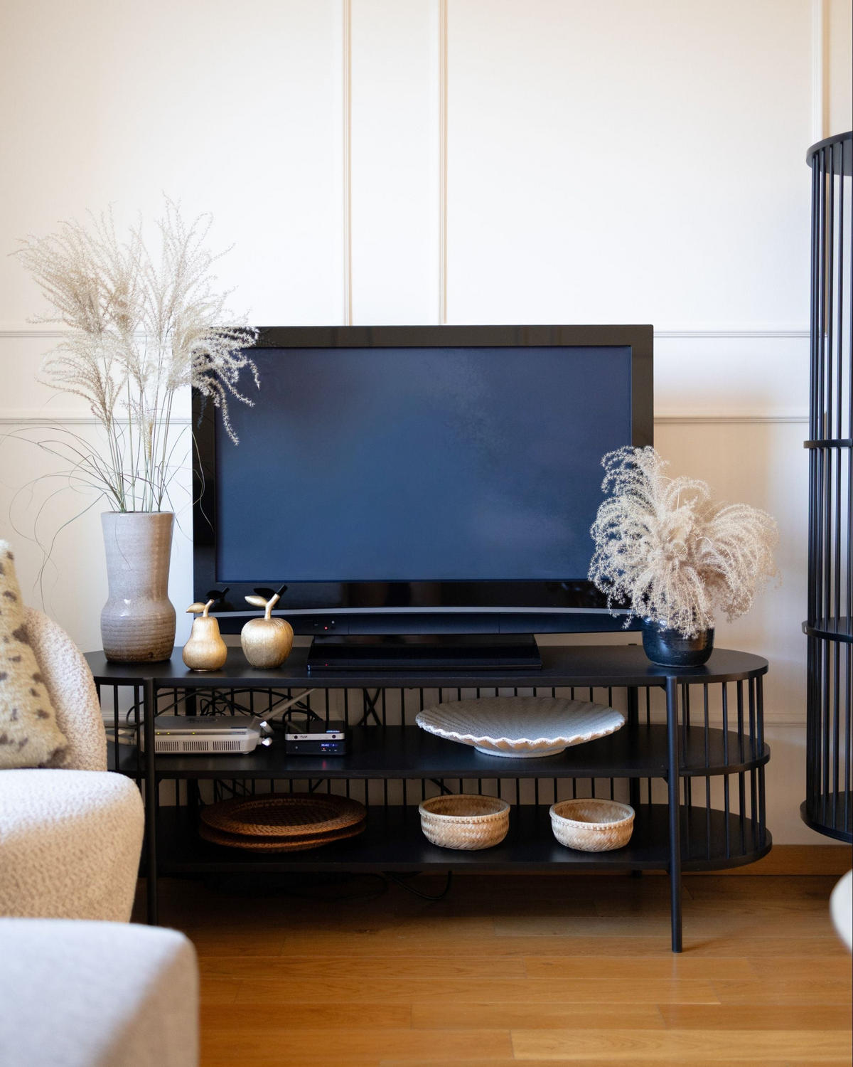 TV-MÖBEL Schwarz Birson - Schwarz, Holzwerkstoff (140/50/44cm) - Beliani