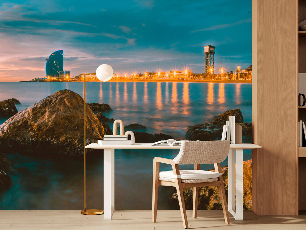 FOTOTAPETE für Wohnzimmer Barcelona Küste Nacht Meer Felsen 500x350 - Blau, Papier (500/350cm) - Muralo