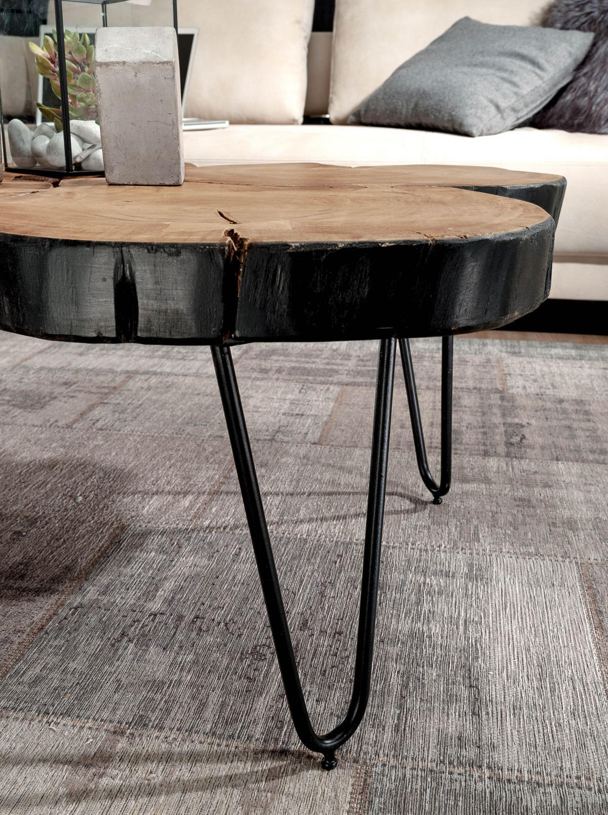 COUCHTISCH Akazienholz, Baumstammform, Große Abstellfläche, Handgefertigt, 115x70x40 cm - Beige/Schwarz, Holz/Metall (70/115/40cm) - KADIMA DESIGN