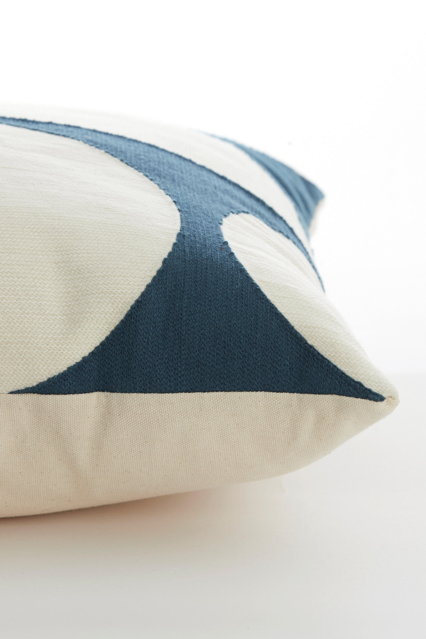 DEKOKISSEN Usera Blau 45/45/10 cm - Blau, Textil (45/45cm) - Light & Living